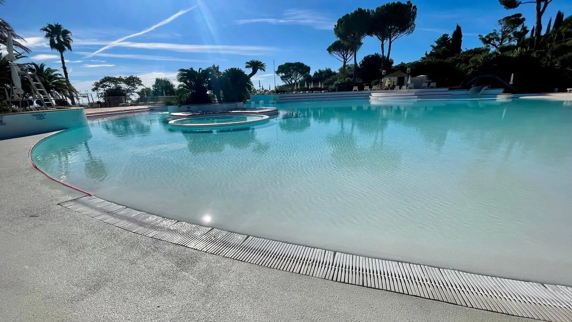 Saint-Raphaël Cap Esterel - Duplex Avec 2 Terrasses Dont Une Tropezienne, Piscines Et Loisirs