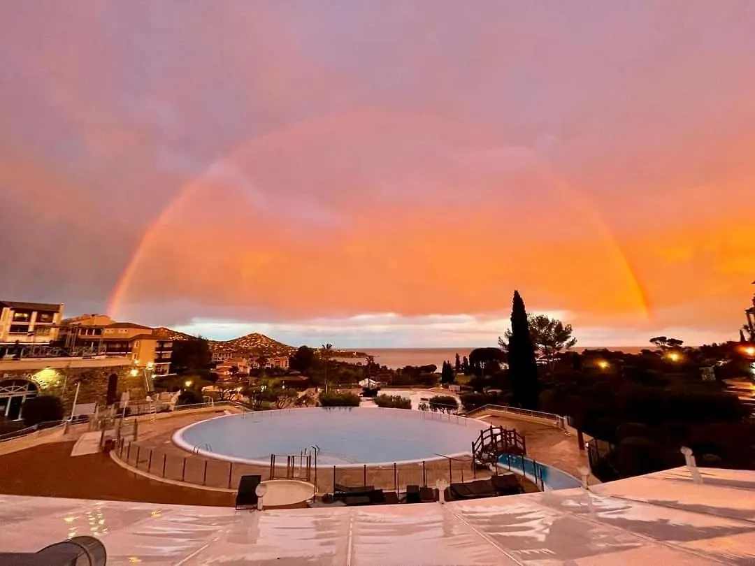 דירה Saint-Raphaël Cap Esterel - Duplex Avec 2 Terrasses Dont Une Tropezienne, Piscines Et Loisirs